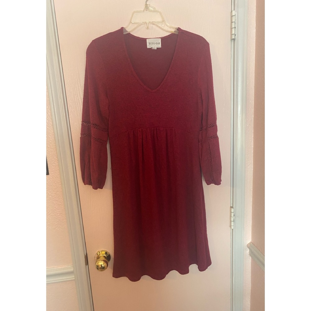 Maroon long sleeve dress